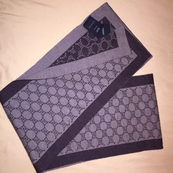 GG Gucci Knit Cashmere Scarf - Picture 3 of 15